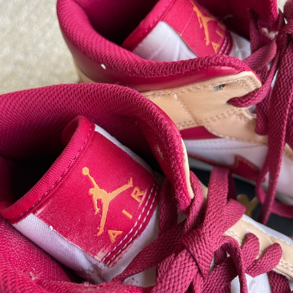 Nike Air Jordan 1 Mid Light Curry Cardinal size 9.5 554724-201 OG I Retro GC - Picture 6 of 16